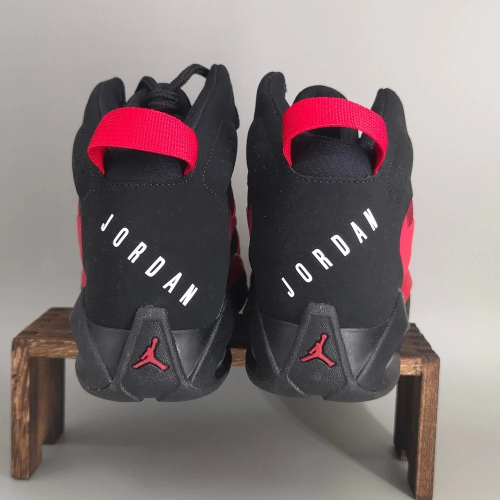 Jordan lift off